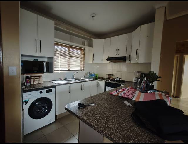 3 BEDROOM FLAT TO LET IN SOUTHGATE